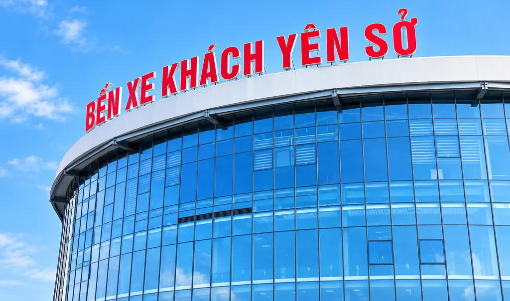 Bến xe Yên Sở — góc 3