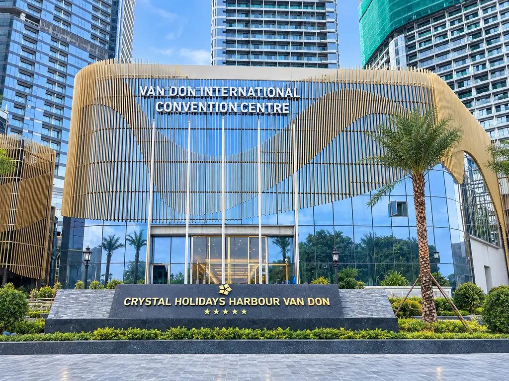 Crystal Holidays Harbour Vân Đồn — góc 3