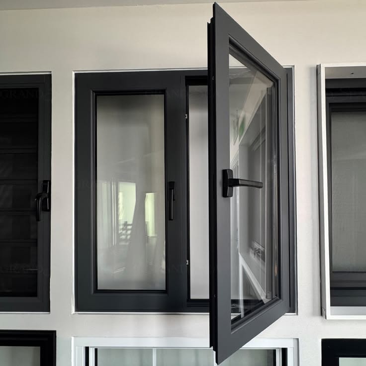 Cửa sổ mở hất & trượt — CPM Aluminium & Glass